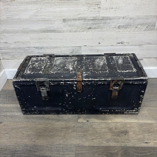 Vintage metal military trunk - military,