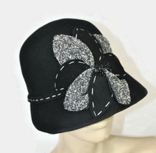 Eastex Black 100% Wool Flower Embellished Cloche Hat Flapper Style