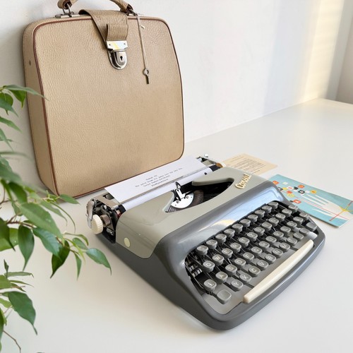 Working consul 232 typewriter - consul,