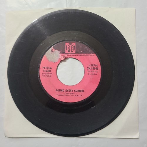 Petula clark round every - clark, ~