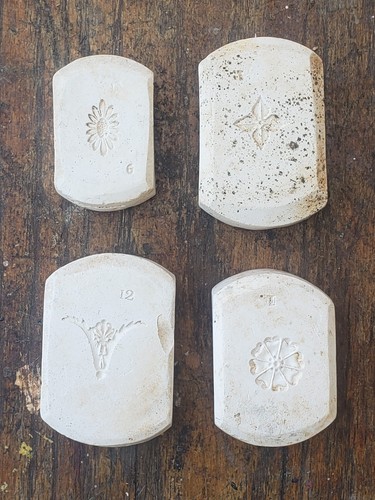 Ceramic wedgwood mould - x,