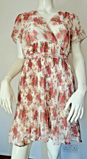 Pepper Tree Womens 'Roses'