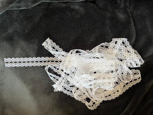 White eyelet knitting lace - white,