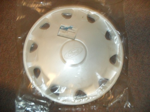 Genuine ford fiesta - 14", silver
