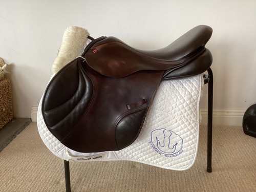 Albion adjusta jump saddle - jump,