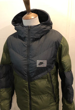 MEN'S NIKE PADDED JACKET  SIZE SMALL BLACK / GREEN