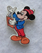 MICKEY MOUSE - Carol Singing -