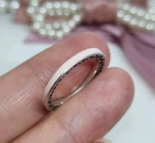 Genuine pandora pink - pink, radiant