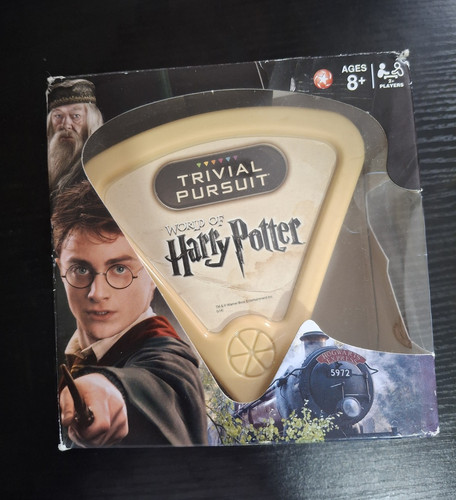 Trivial pursuit world - trivial, harry