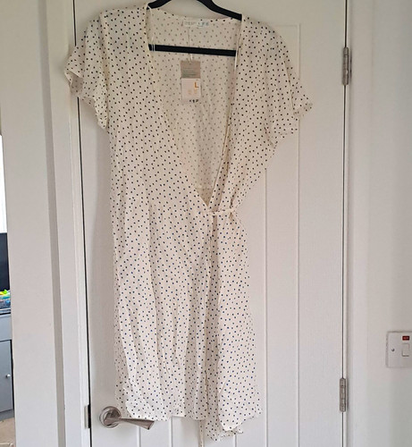 Primark white blue heart - &,