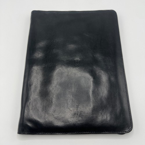 Tumble hide a4 - &, zipped