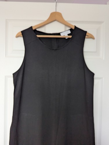 White company black vest top - black,