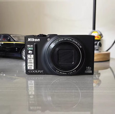Nikon COOLPIX S8200 16.1MP 14x