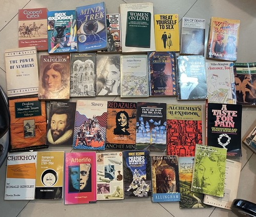 Job lot x33 vintage paperback - x33,