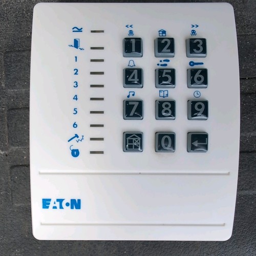 Scantronic 9427 alarm keypad - scantronic,