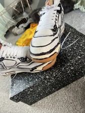 Jordan levis custom - jordan/levis,