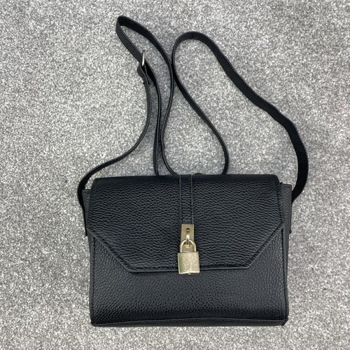 Black gold faux leather - black,