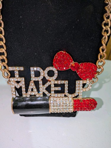 Gold tone curb link - gold, statement