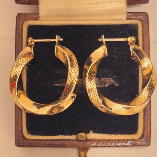 9ct gold small - small, creole