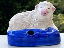 Lamb Unique Pen holder