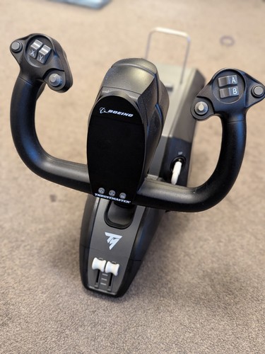Thrustmaster tca yoke pack - thrustmaster,