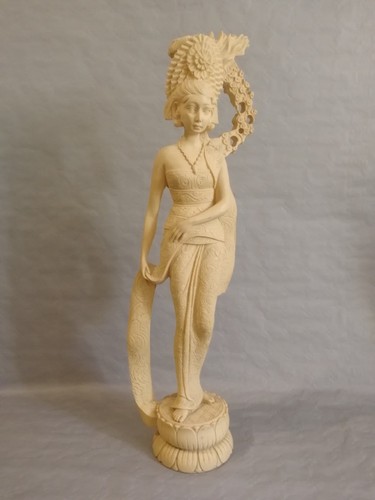 Large balinese dancer - large,
