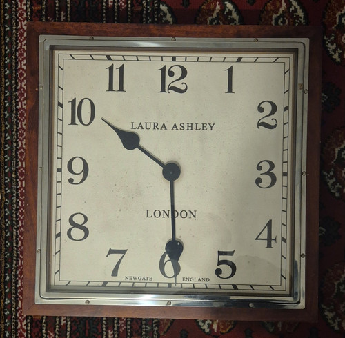 Laura ashley square - square, analogue