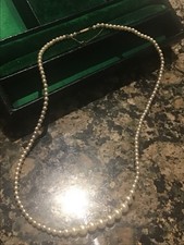 Ciro pearl necklace 9 ct clasp