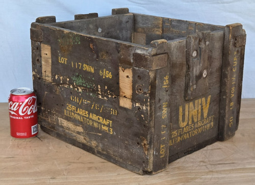 Vintage univ flares - 25,