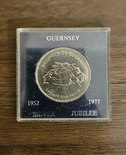 RARE: 1977 Guernsey Silver Jubilee Crown -  Queen Elizabeth 25p Coin - FREE P&P