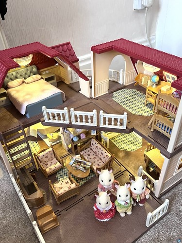 Sylvanian families red - sylvanian,