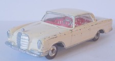 Corgi Toys No.230 Mercedes 220SE Coupe Car (1962-1964).