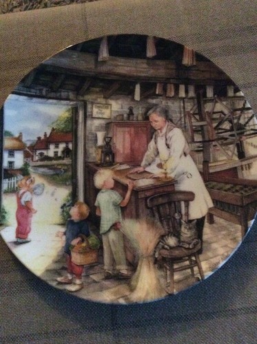 Royal doulton collectors - royal, plate