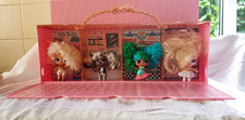 LOL SURPRISE POP UP STORE 3-in-1 PINK DISPLAY/CARRY CASE + 4 DOLLS