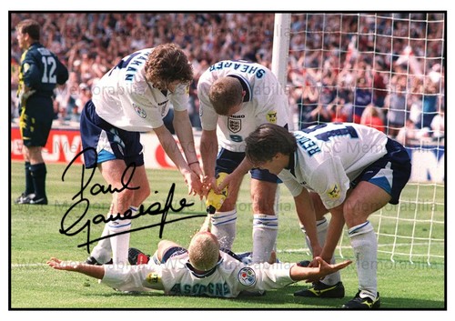 11060 paul gascoigne signed - 11060.,