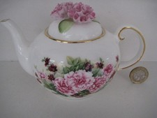 ROYALE STRATFORD COUNTRY