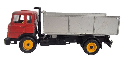 Britains 9583 scale iveco - britains,