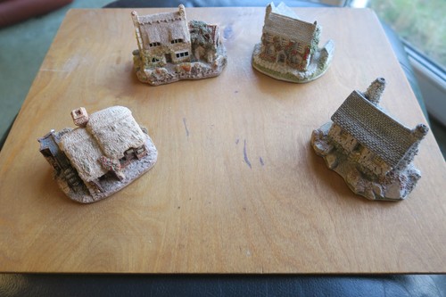 Lilliput lane cottages - lane,