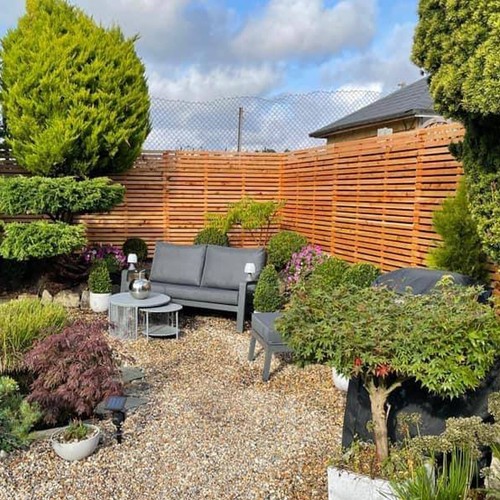 Contemporary slatted homegrown - contemporary,
