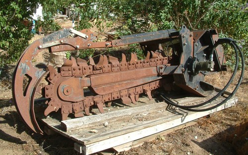 Digga chain trencher - chain,