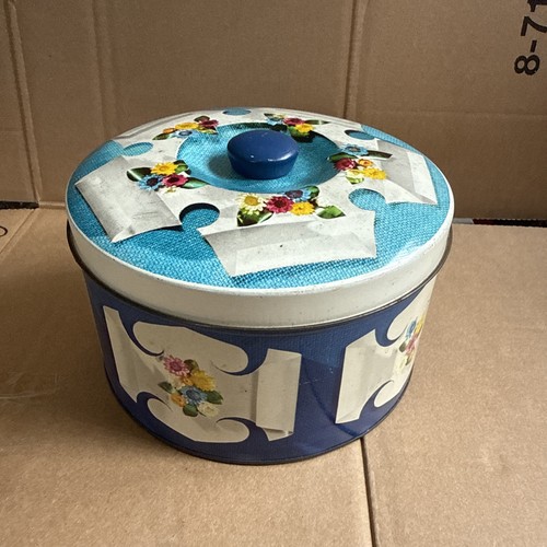 Vintage gray dunn - biscuit, tin
