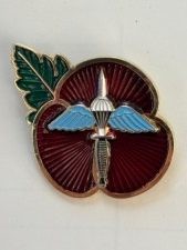Winged commando dagger - , poppy