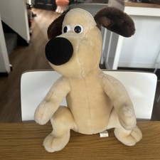 Wallace & Gromit Sitting