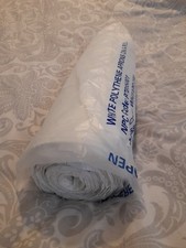 Aprons, white polythene on a roll, x200, 686mm x 1170mm, PPE