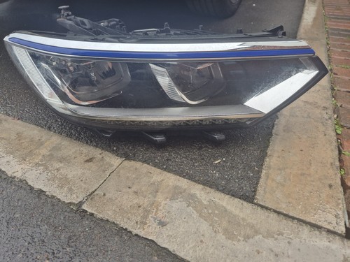 Headlights passat b8 - vw,
