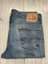 Levi’s 514 Straight Fit
