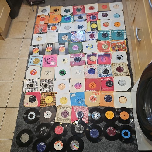 Vintage vinyl records - 80, 7