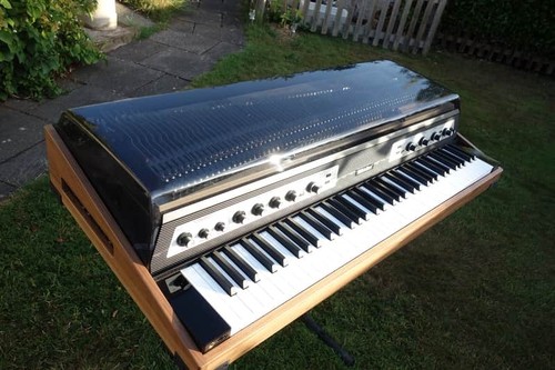 Rhodes mk8 electric - (midi),
