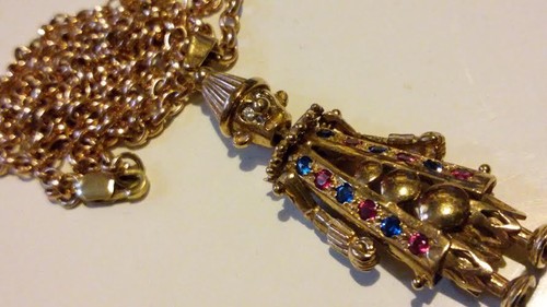 Large 9ct yellow gold - **large,