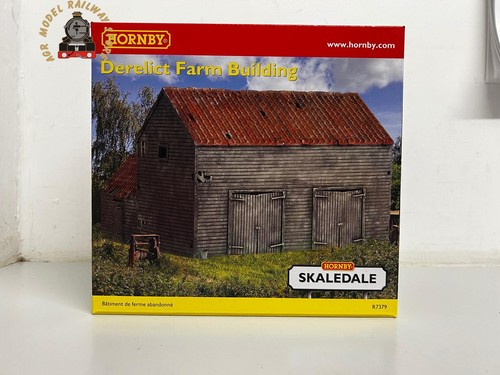 Hornby r7379 derelict farm - hornby,